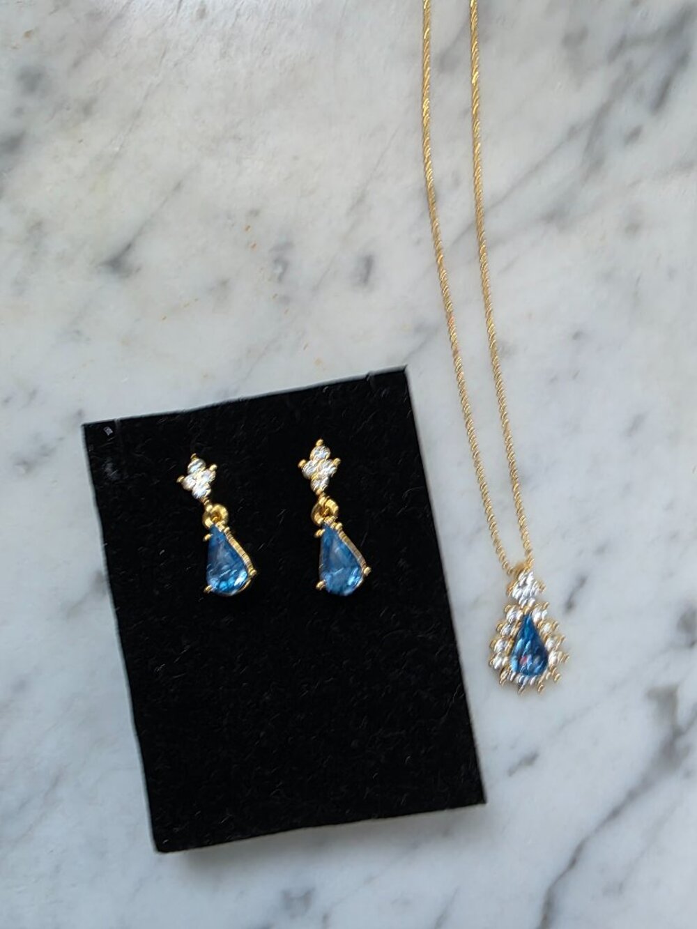 SO Blue Teardrop Rhinestone Necklace & Earrings Set Gold Tone Pierced Bridal